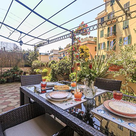 Apartmán Sole, Terrazza, Centro Citta E Wi-Fi Veloce! Janov Exteriér fotografie