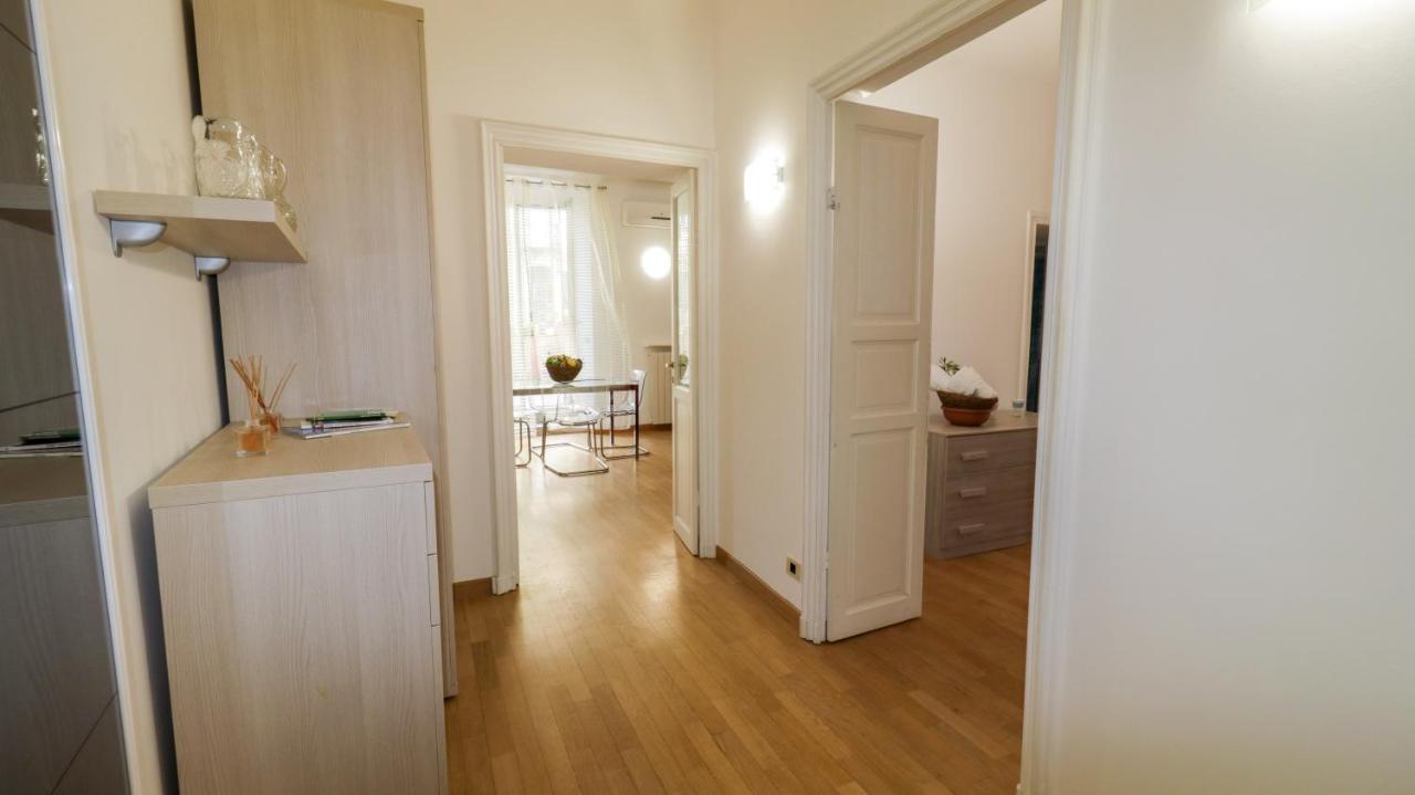 Apartmán Sole, Terrazza, Centro Citta E Wi-Fi Veloce! Janov Exteriér fotografie