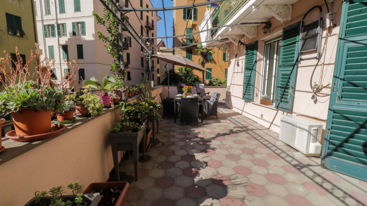 Apartmán Sole, Terrazza, Centro Citta E Wi-Fi Veloce! Janov Exteriér fotografie