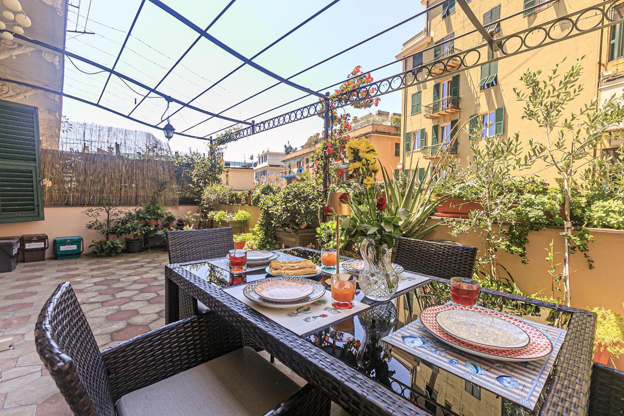 Apartmán Sole, Terrazza, Centro Citta E Wi-Fi Veloce! Janov Exteriér fotografie